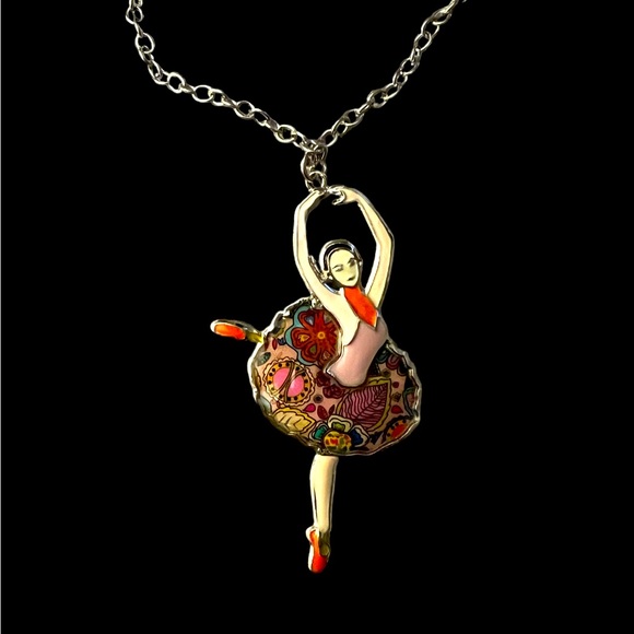 BEAUTIFUL ACRYLIC/METAL BALLERINA NECKLACE - Picture 7 of 10